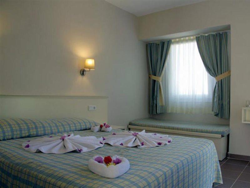 The Blue Lagoon Deluxe Hotel أولدينيس المظهر الخارجي الصورة
